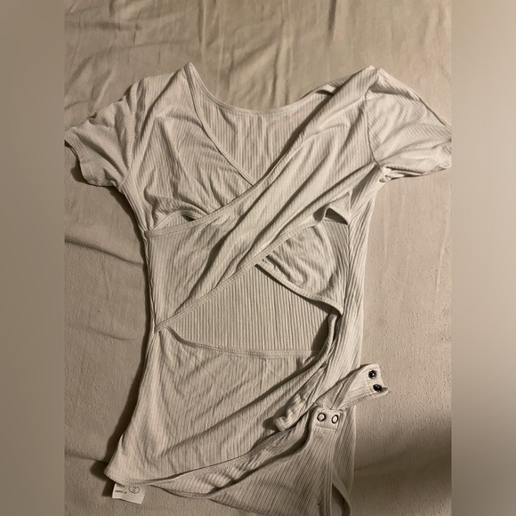 cross over back body suit - Picture 2 of 2